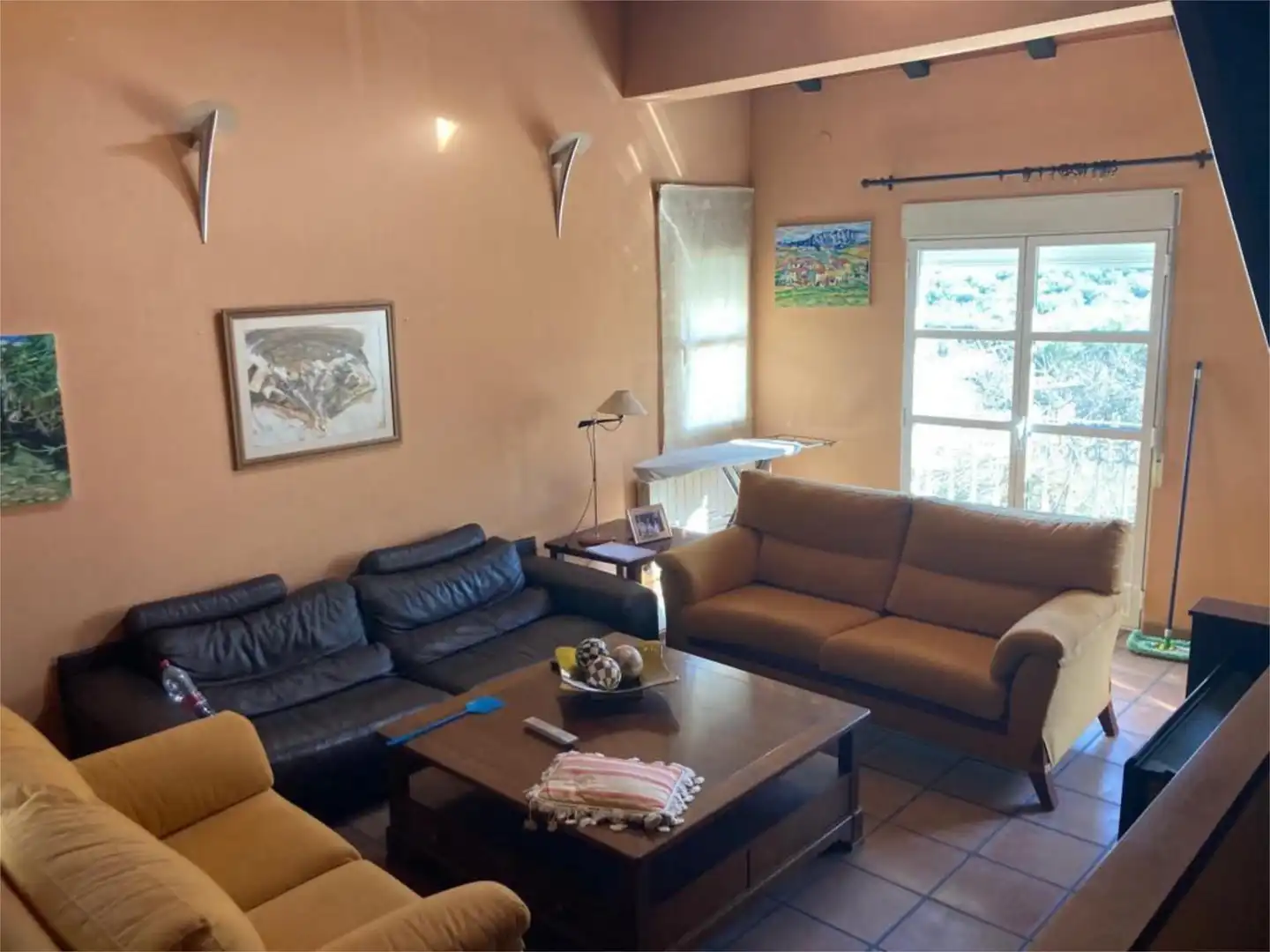 Casa o chalet en venta en Las Piedras, 7, Rute Sala de estar de Casa o chalet en venta en Rute con Terraza y Balcón