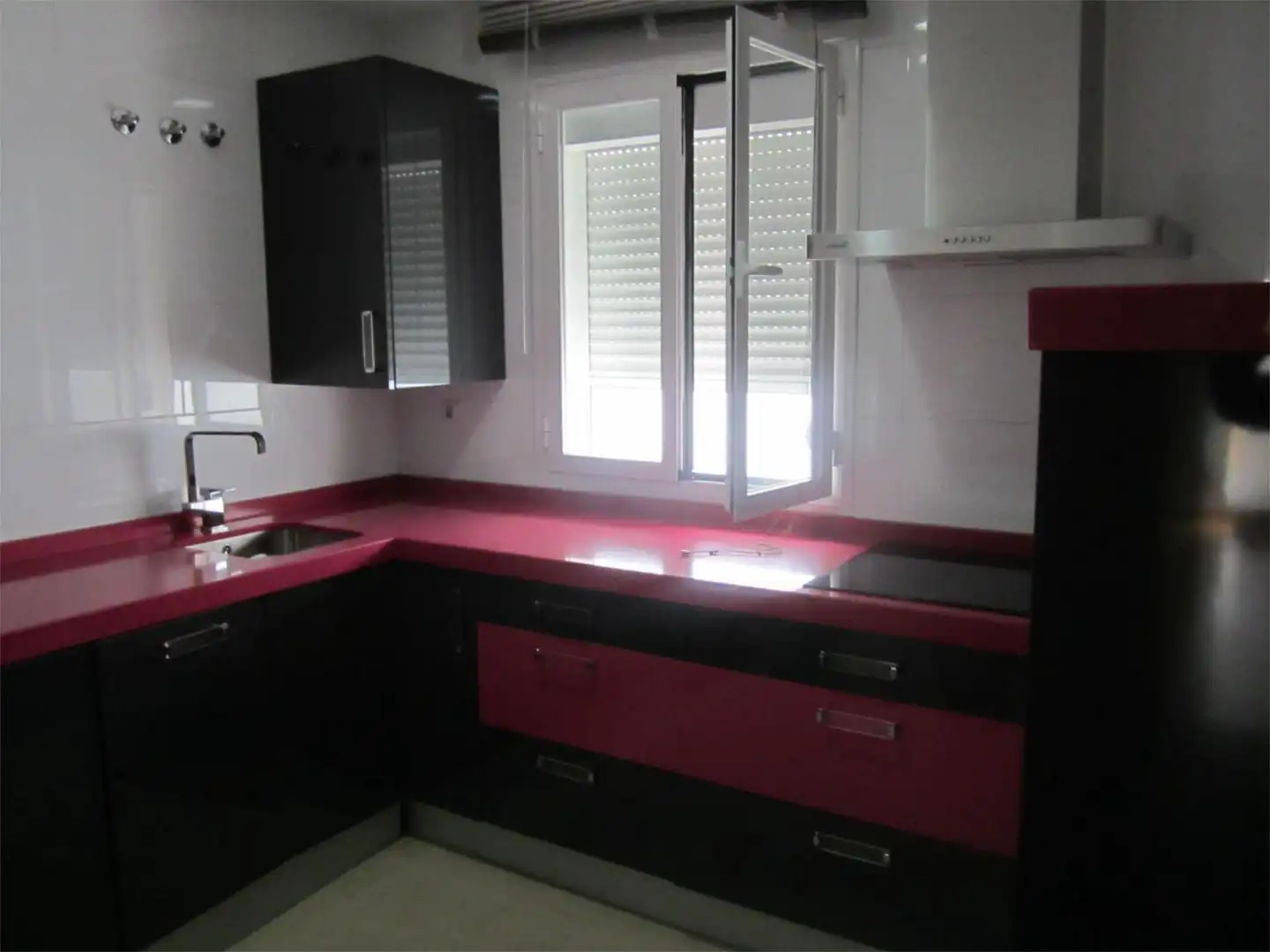 Kitchen of Flat for sale in Sevilla  with Parquet flooring and Terrace