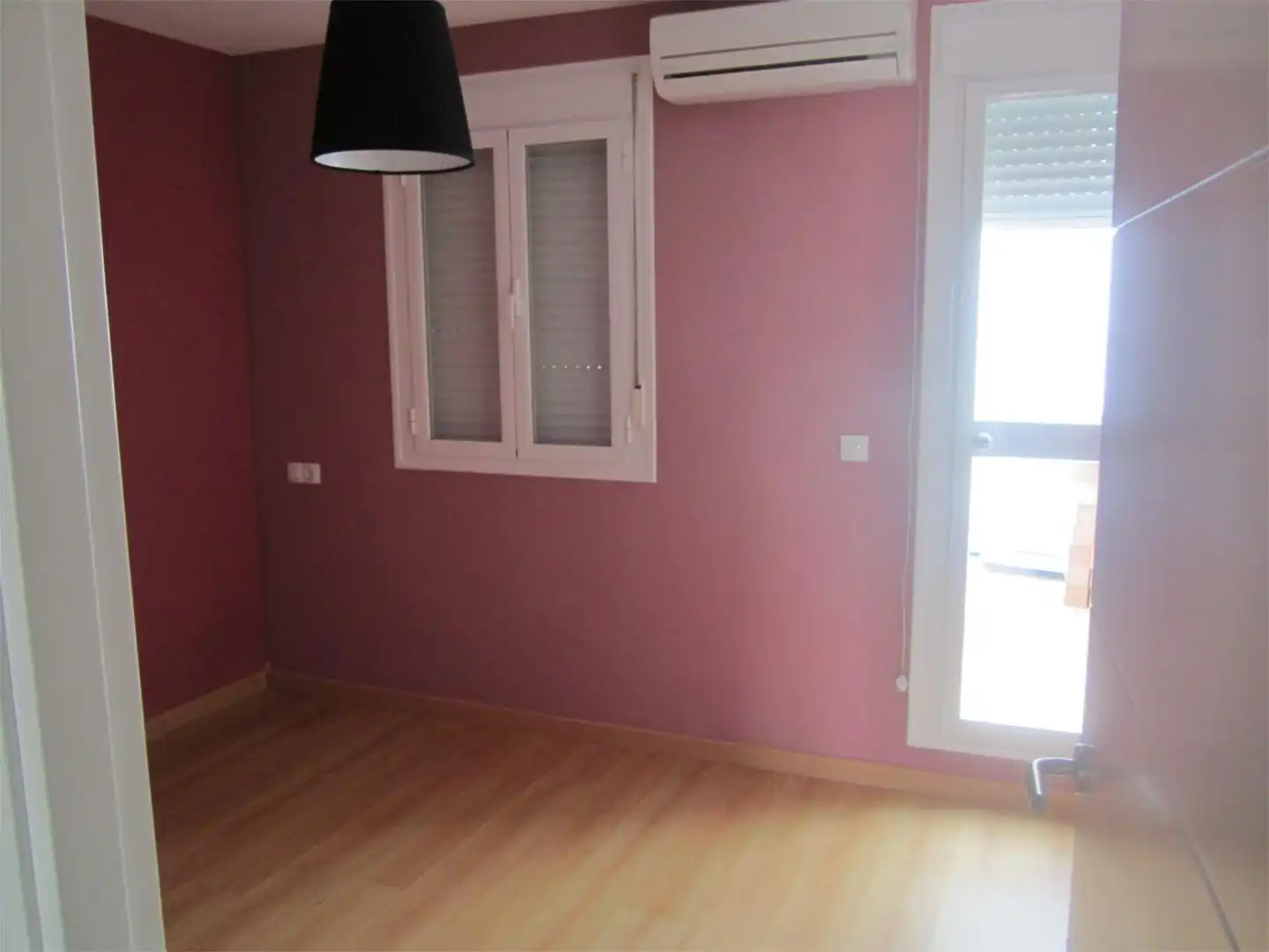 Bedroom of Flat for sale in Sevilla  with Parquet flooring and Terrace