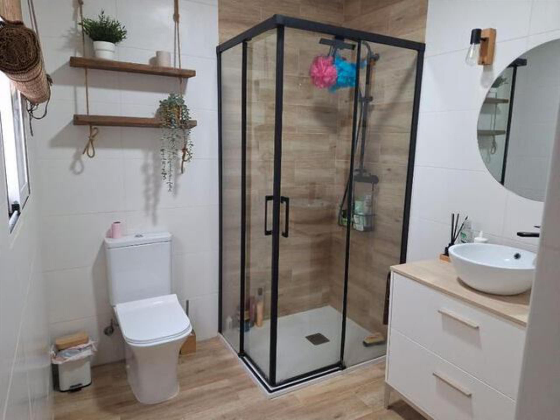 Bany de Casa o xalet en venda en Puerto Real amb Calefacció, Terrassa i Traster