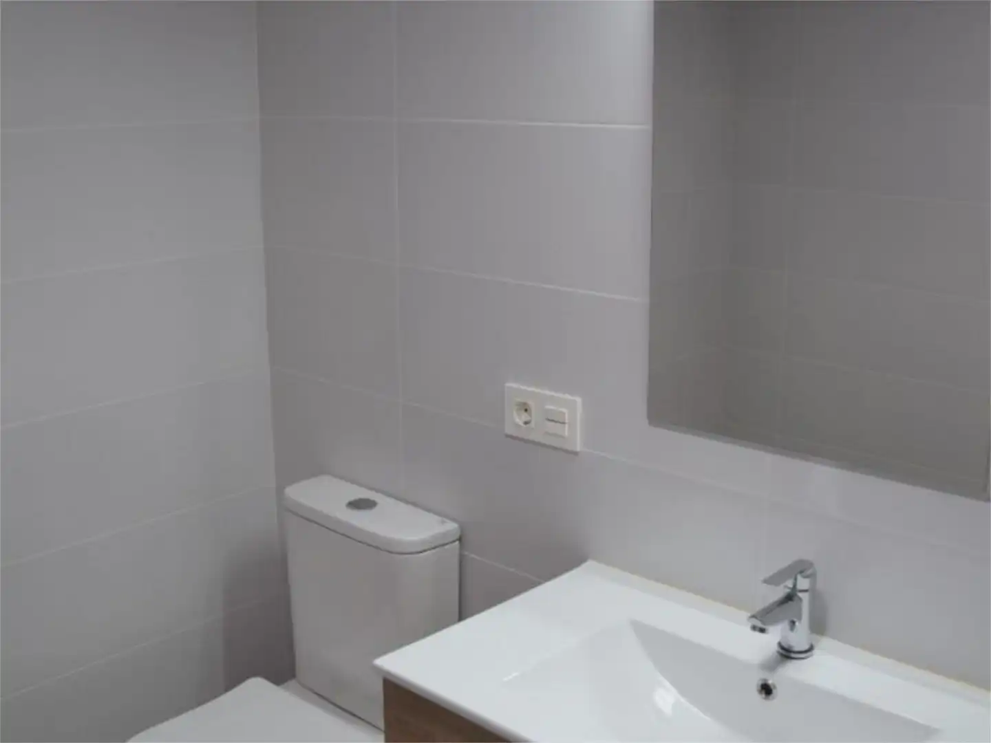 Bathroom of Flat for rent in Dénia  with Air Conditioner
