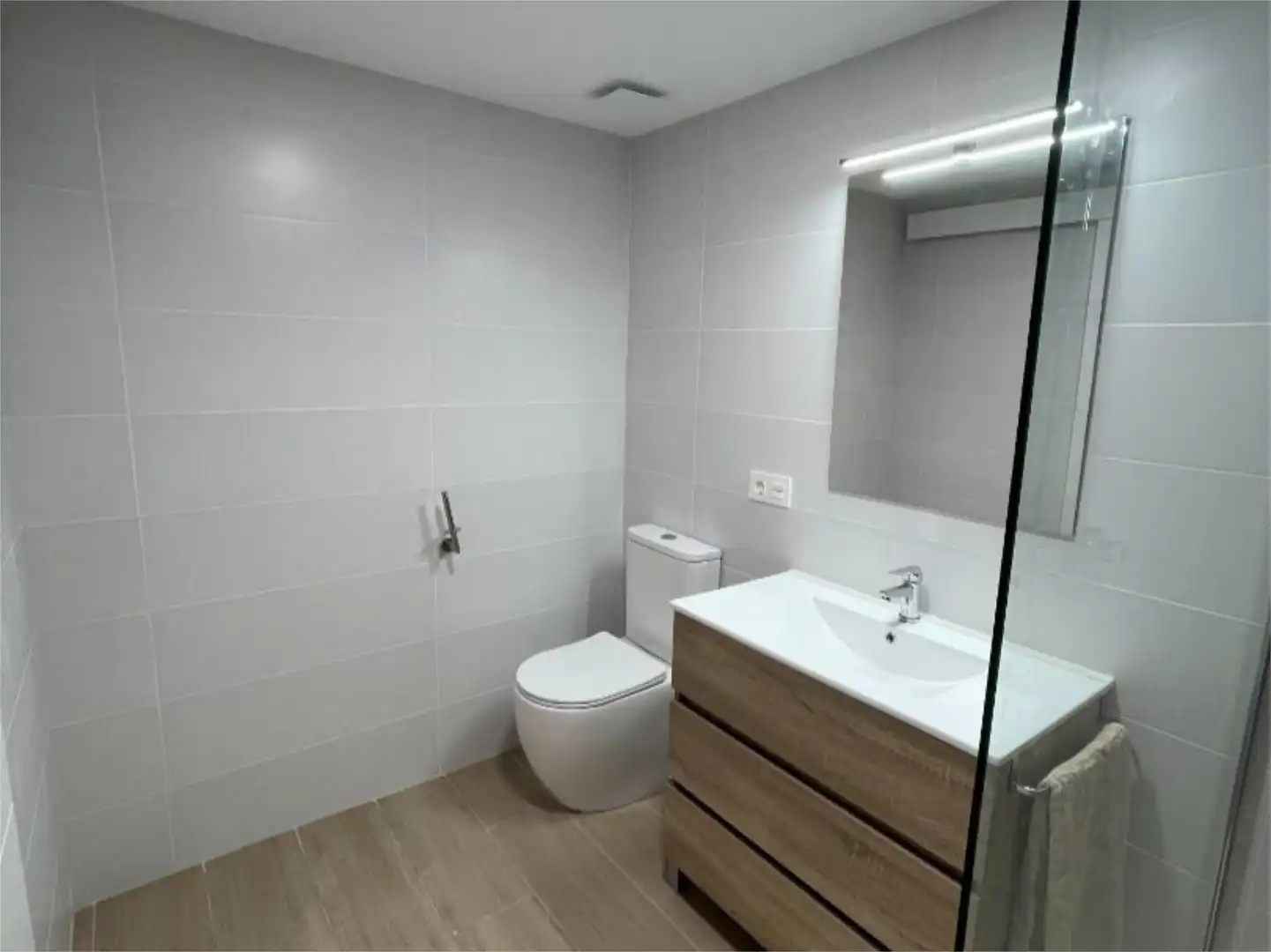 Bathroom of Flat for rent in Dénia  with Air Conditioner