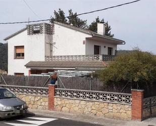 Single-family semi-detached for sale in Corbera de Llobregat Exterior view of Single-family semi-detached for sale in Corbera de Llobregat with Terrace