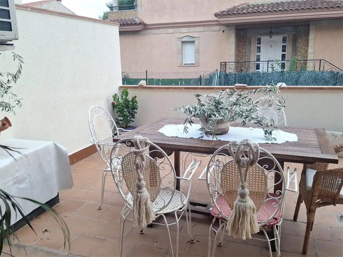 Casa adosada en venta en Calle Río Isuela, 41, Plaza de Toros - Barón de Warsage Terraza de Casa adosada en venta en Calatayud con Aire acondicionado, Terraza y Piscina
