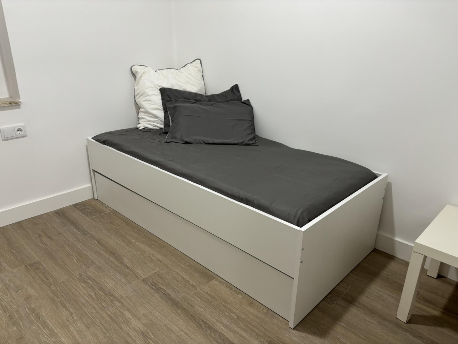Dormitori de Loft de lloguer en Badajoz Capital amb Moblat, Rentadora i Microones