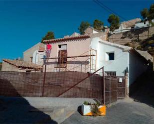 Vista exterior de Casa o xalet en venda en Mula amb Terrassa