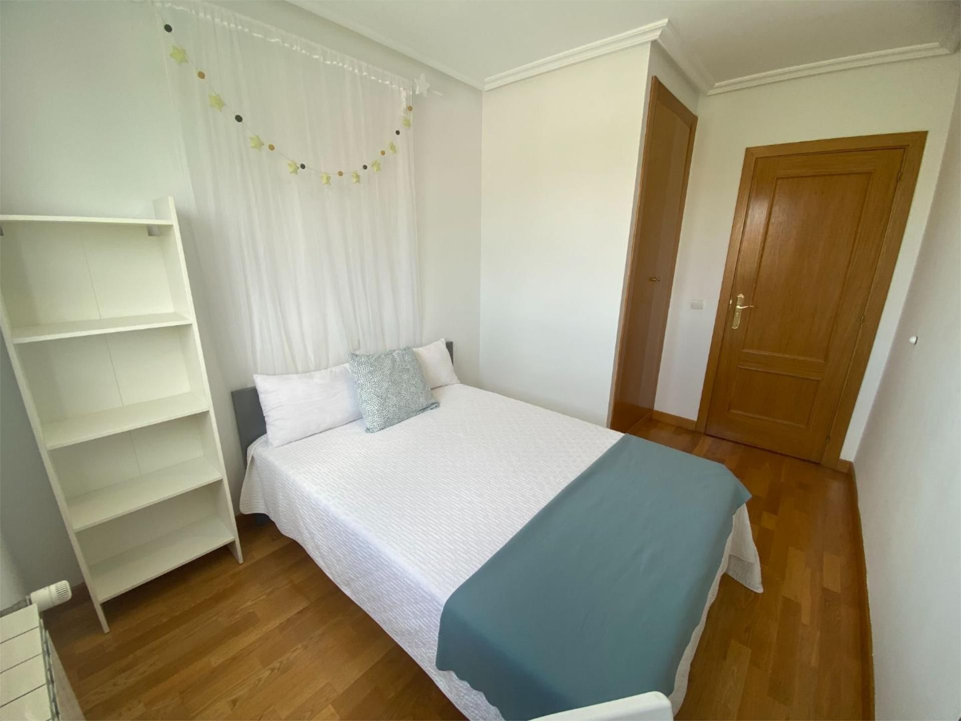 Flat to share in Calle Gardenia, 5, Sónsoles