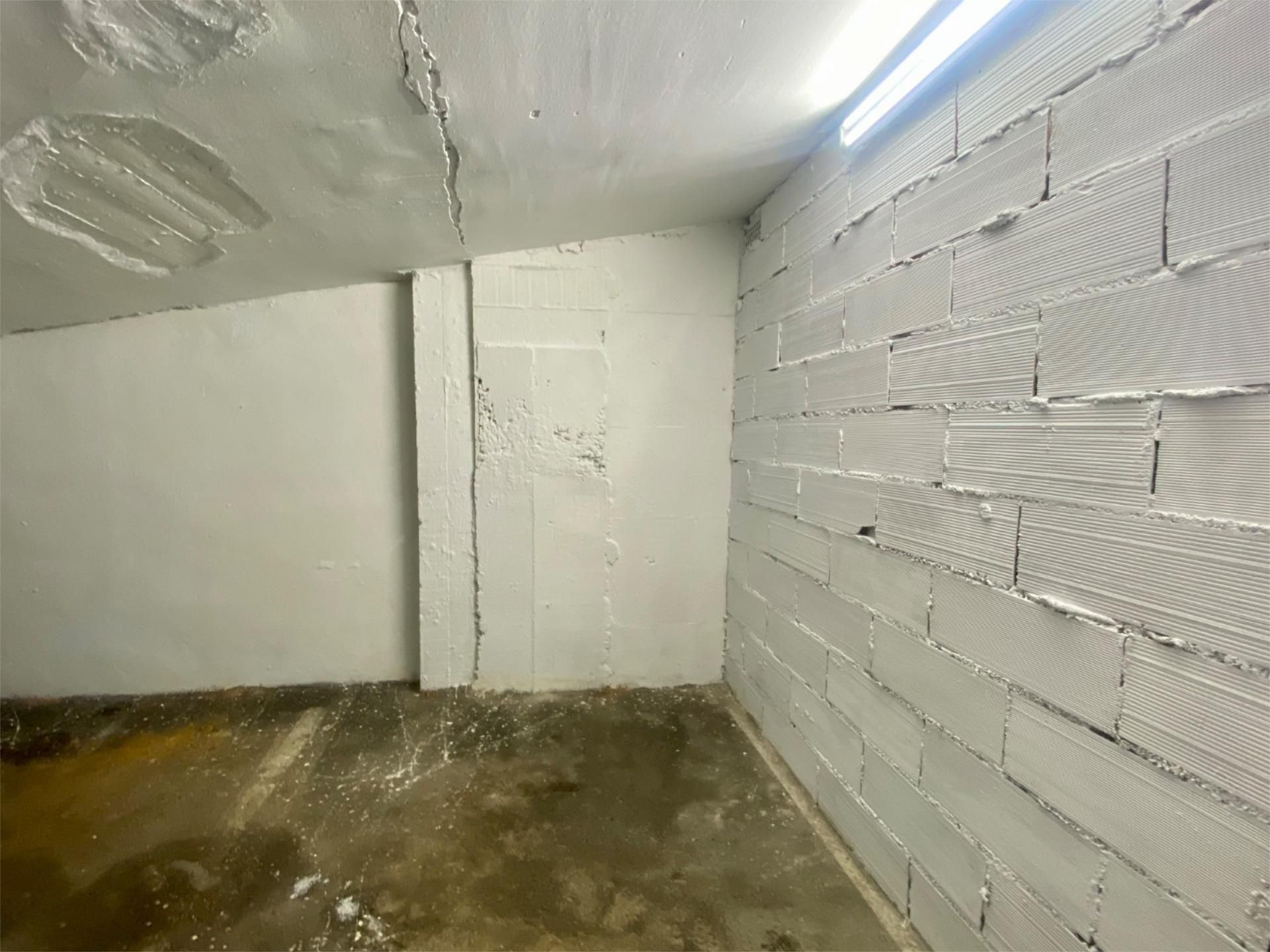 Box room to rent in L'Hospitalet de Llobregat