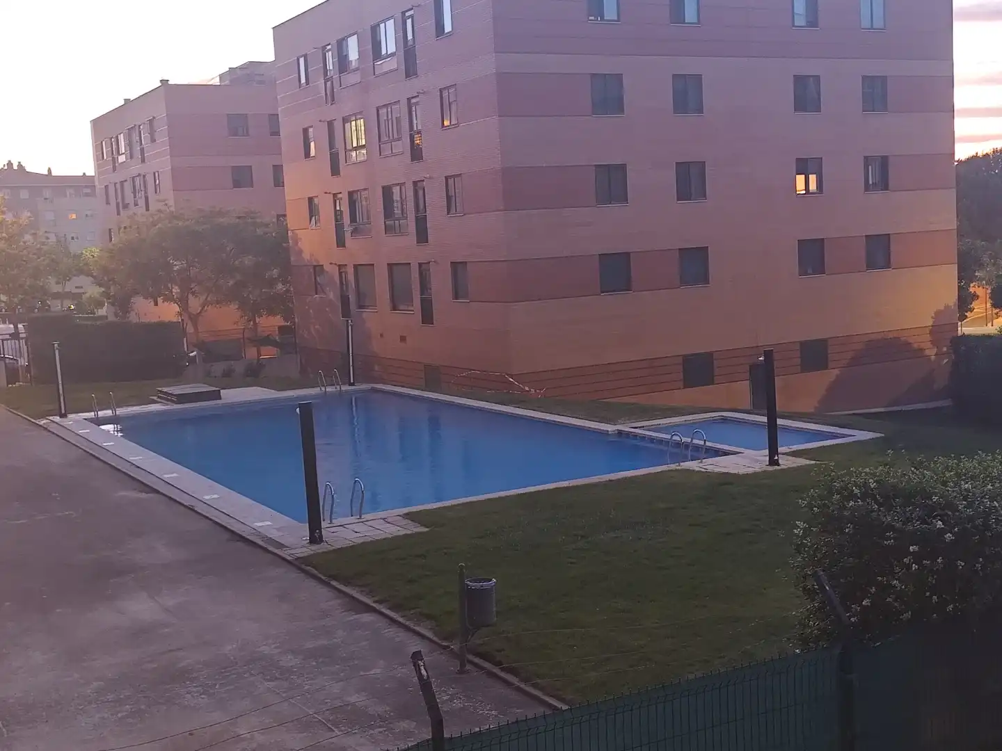 Local de lloguer a Calle Alcalde Antonio Estella, 8, Tejares - Chamberí - Alcades Piscina de Local de lloguer en Salamanca amb Calefacció