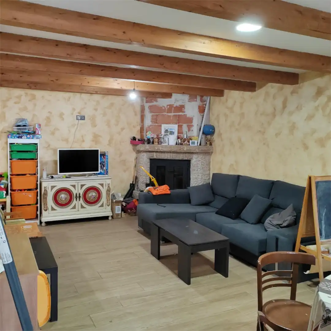 Living room of Ground floor for sale in Carpio de Azaba  with Heating, Private garden and Parquet flooring