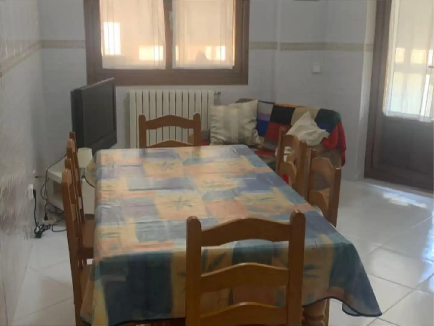 Piso en venta en Calle Solasierra, 6, Riaño Comedor de Piso en venta en Riaño con Balcón