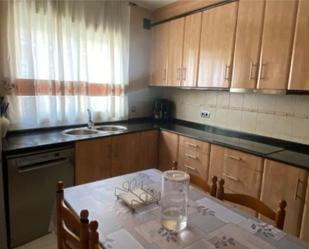 Cuina de Casa adosada en venda en Cardedeu amb Aire condicionat, Terrassa i Balcó