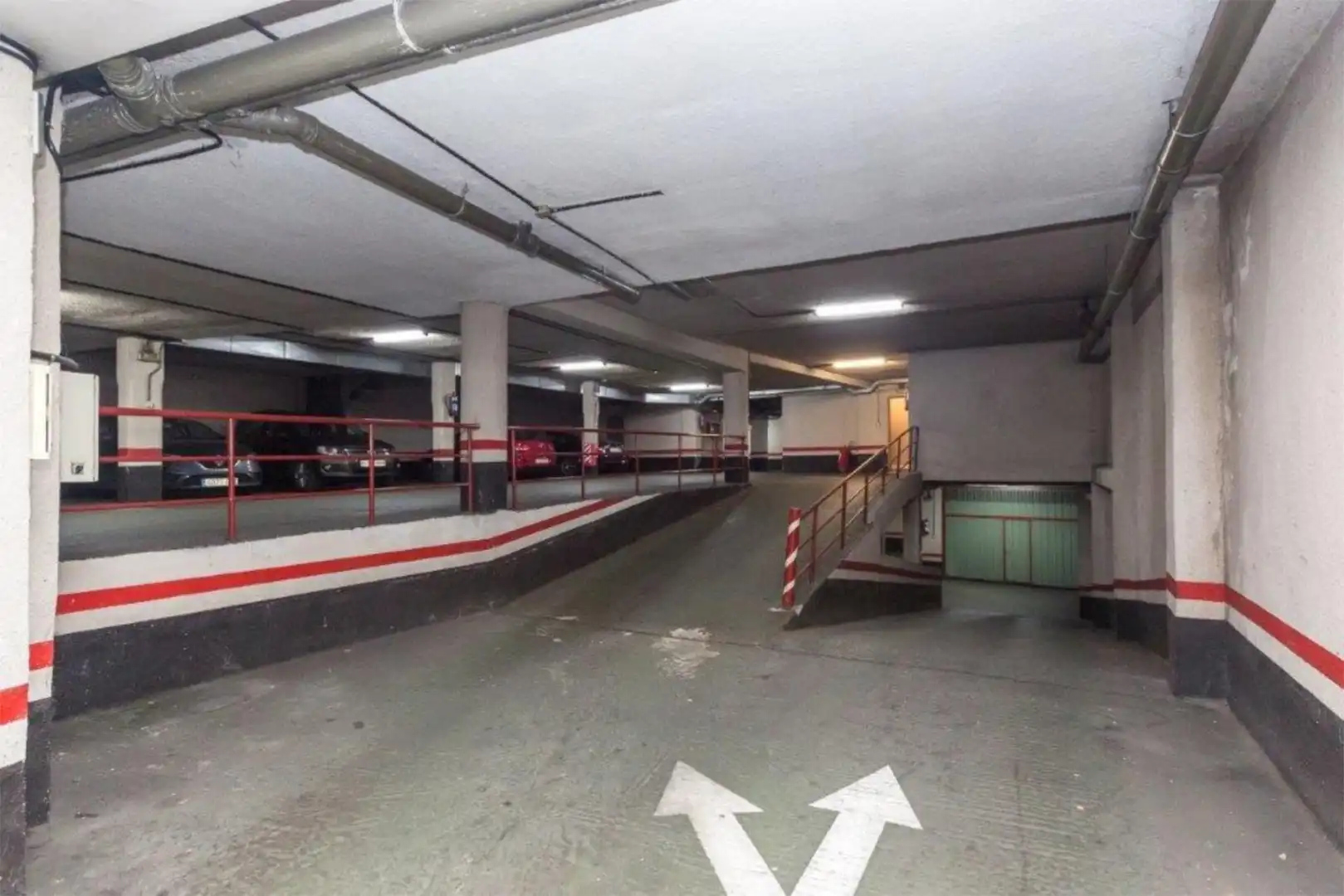 Parking de Dúplex en venta en Gernika-Lumo con Calefacción, Terraza y Trastero