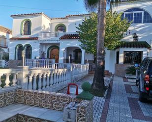 Exterior view of House or chalet for sale in Arcos de la Frontera  with Air Conditioner, Heating and Private garden
