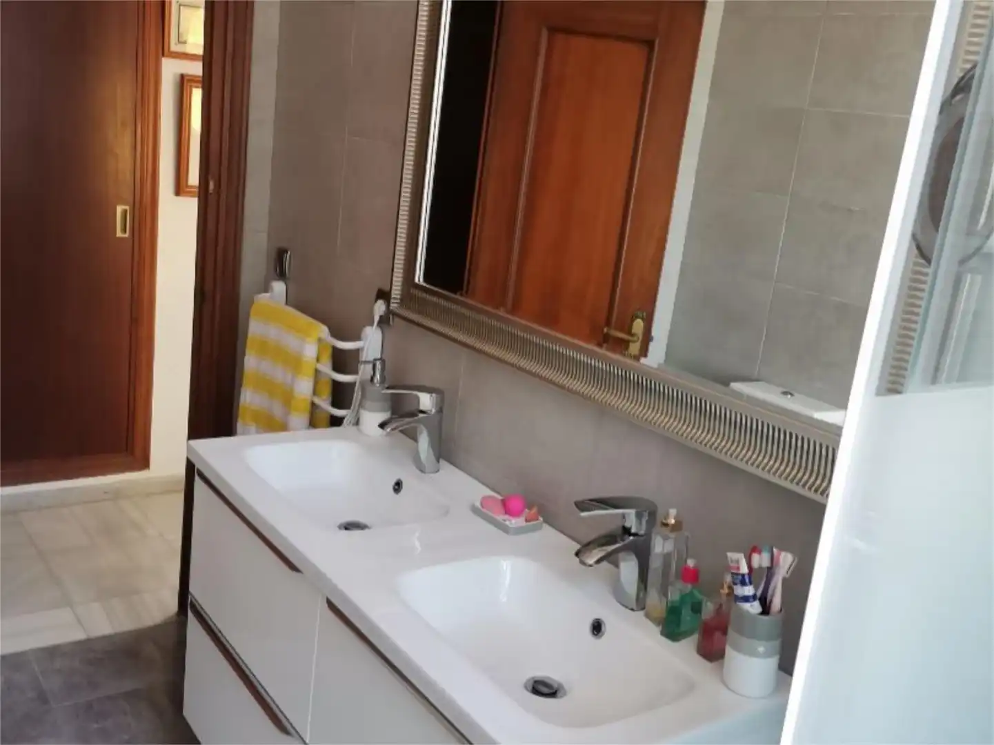 Piso en venta en Avenida Sombrero de Tres Picos, 26, Arcos de la Frontera Baño de Piso en venta en Arcos de la Frontera con Aire acondicionado, Calefacción y Jardín privado