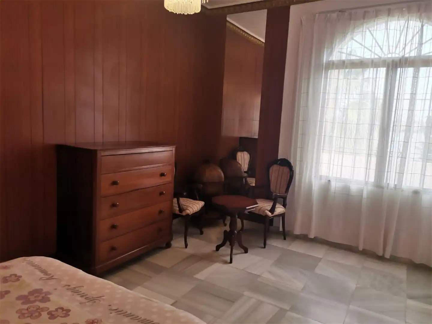 Piso en venta en Avenida Sombrero de Tres Picos, 26, Arcos de la Frontera Habitación de Piso en venta en Arcos de la Frontera con Aire acondicionado, Calefacción y Jardín privado