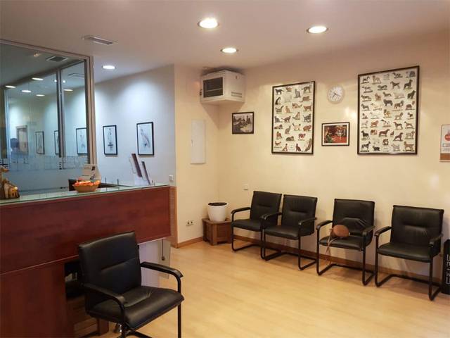 Local comercial en Alquiler en Calle del Estrecho de Gibraltar, 19 en Quintana