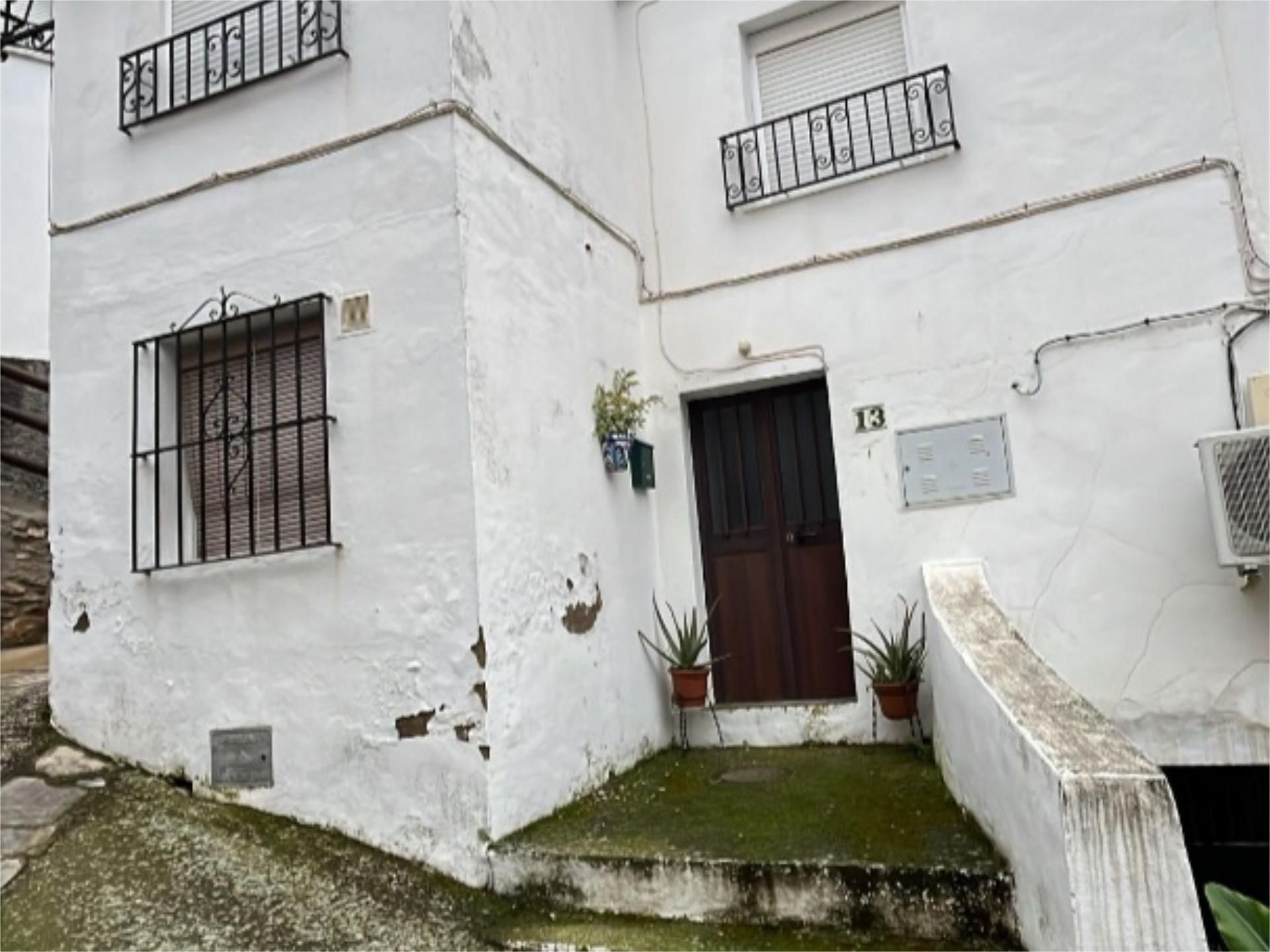 Vista exterior de Pis en venda en Alpandeire