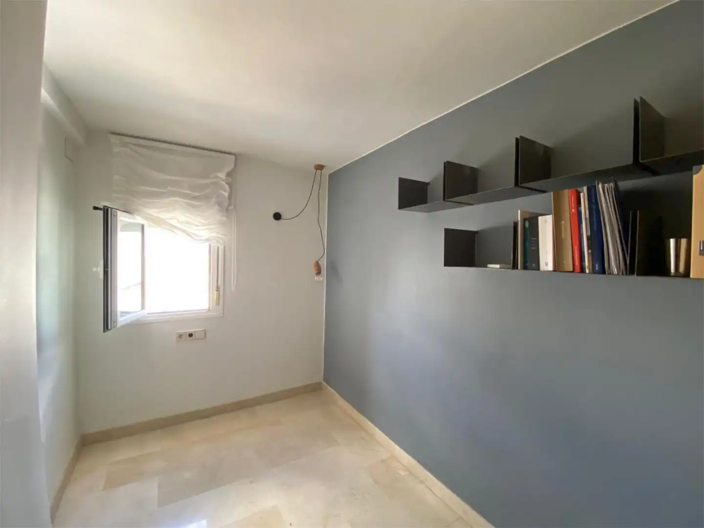 Piso de alquiler en Calle Peñuelas, 5, San Julián Habitación de Piso de alquiler en Sevilla con Aire acondicionado, Calefacción y Amueblado