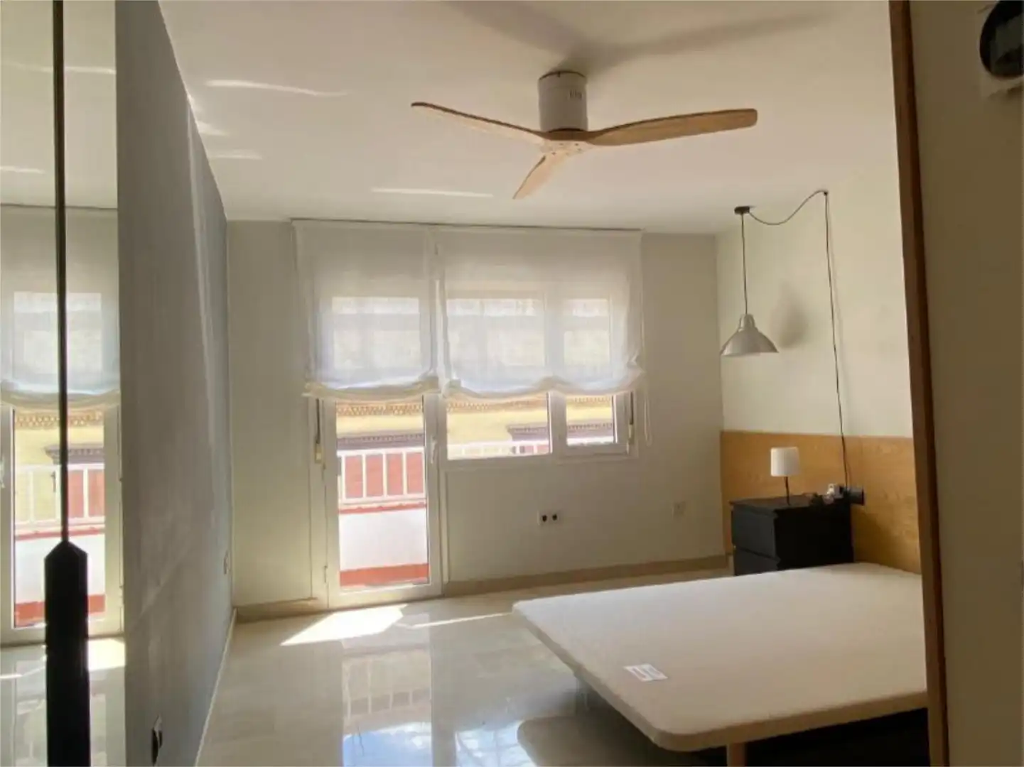 Piso de alquiler en Calle Peñuelas, 5, San Julián Habitación de Piso de alquiler en Sevilla con Aire acondicionado, Calefacción y Amueblado