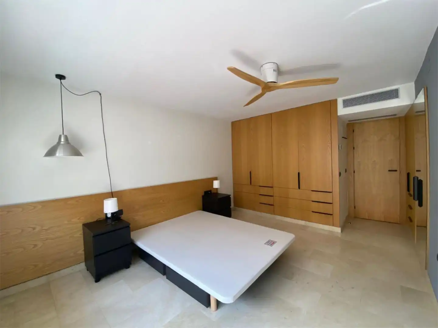 Piso de alquiler en Calle Peñuelas, 5, San Julián Habitación de Piso de alquiler en Sevilla con Aire acondicionado, Calefacción y Amueblado