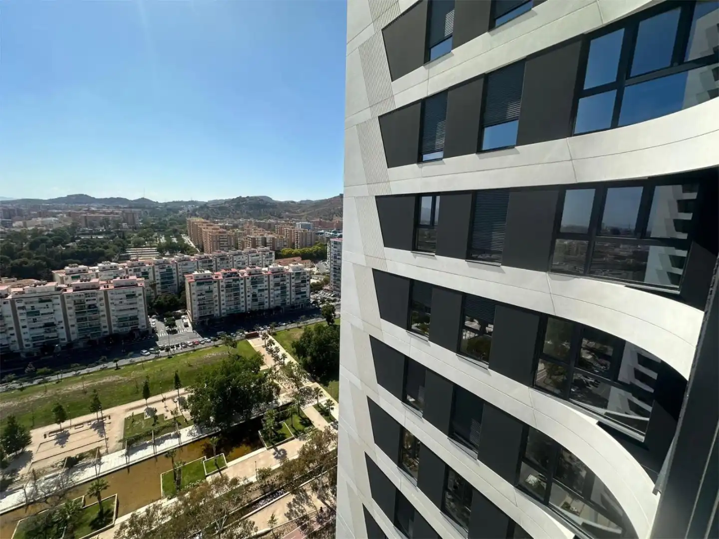 Vista exterior de Pis de lloguer en Málaga amb Aire condicionat, Calefacció i Jardí privat