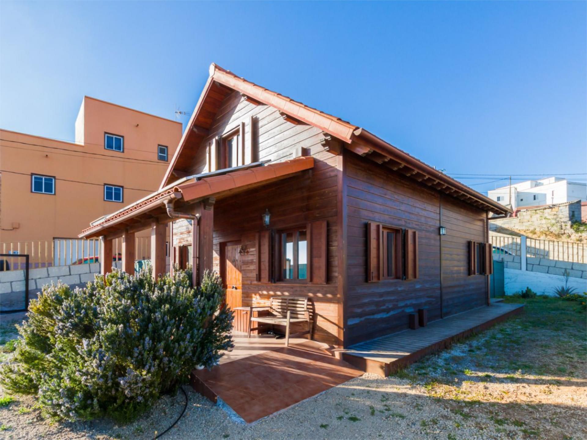 Vista exterior de Casa o xalet en venda en Fasnia amb Aire condicionat, Terrassa i Balcó