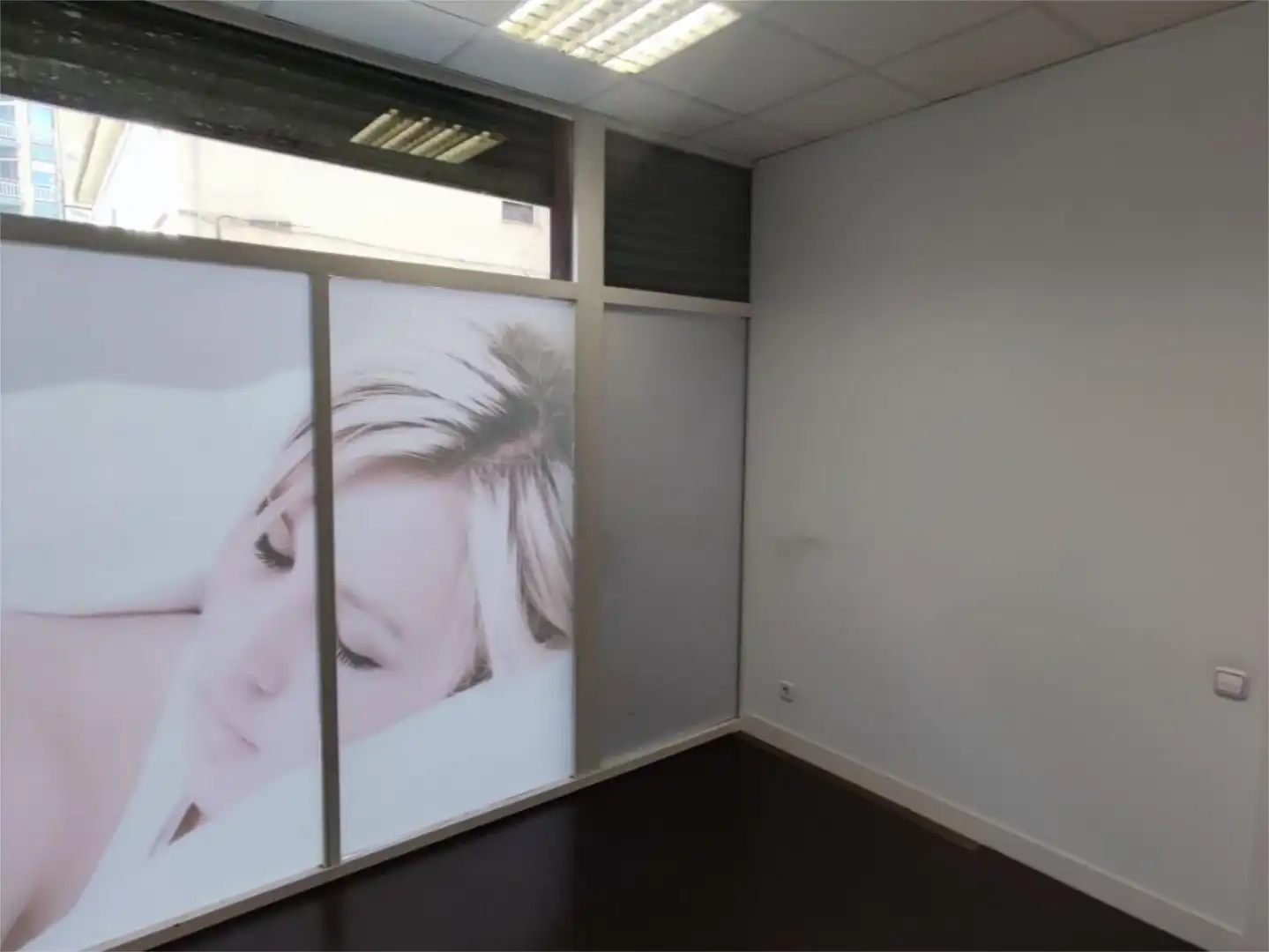 Commercial properties for rent in Carrer Tamarit de Llitera, 7, Joc de la Bola - Camps d'Esports Commercial properties for rent in Lleida with Air Conditioner, Heating and Parquet flooring
