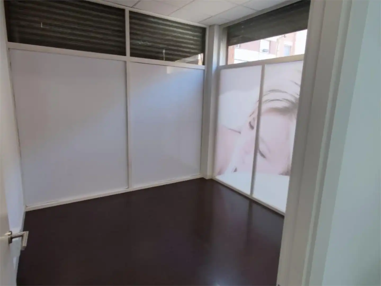 Commercial properties for rent in Carrer Tamarit de Llitera, 7, Joc de la Bola - Camps d'Esports Commercial properties for rent in Lleida with Air Conditioner, Heating and Parquet flooring