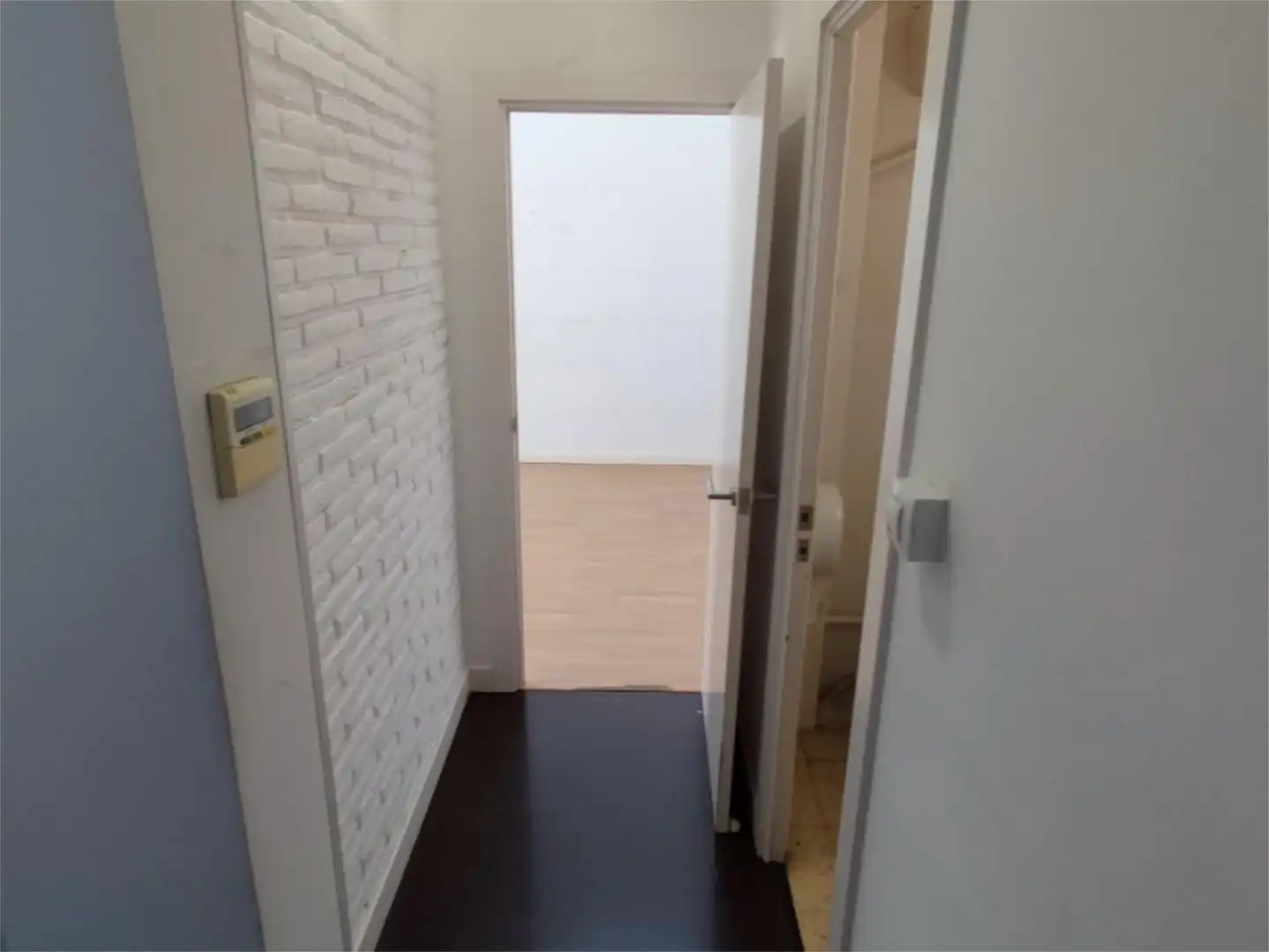 Commercial properties for rent in Carrer Tamarit de Llitera, 7, Joc de la Bola - Camps d'Esports Commercial properties for rent in Lleida with Air Conditioner, Heating and Parquet flooring