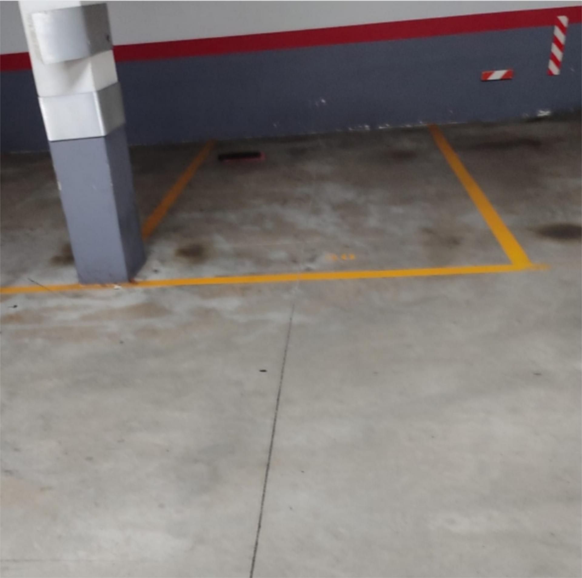 Parking of Garage to rent in Ribeira