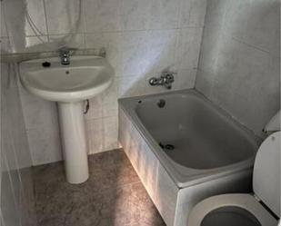 Bathroom of Flat for sale in  Sevilla Capital