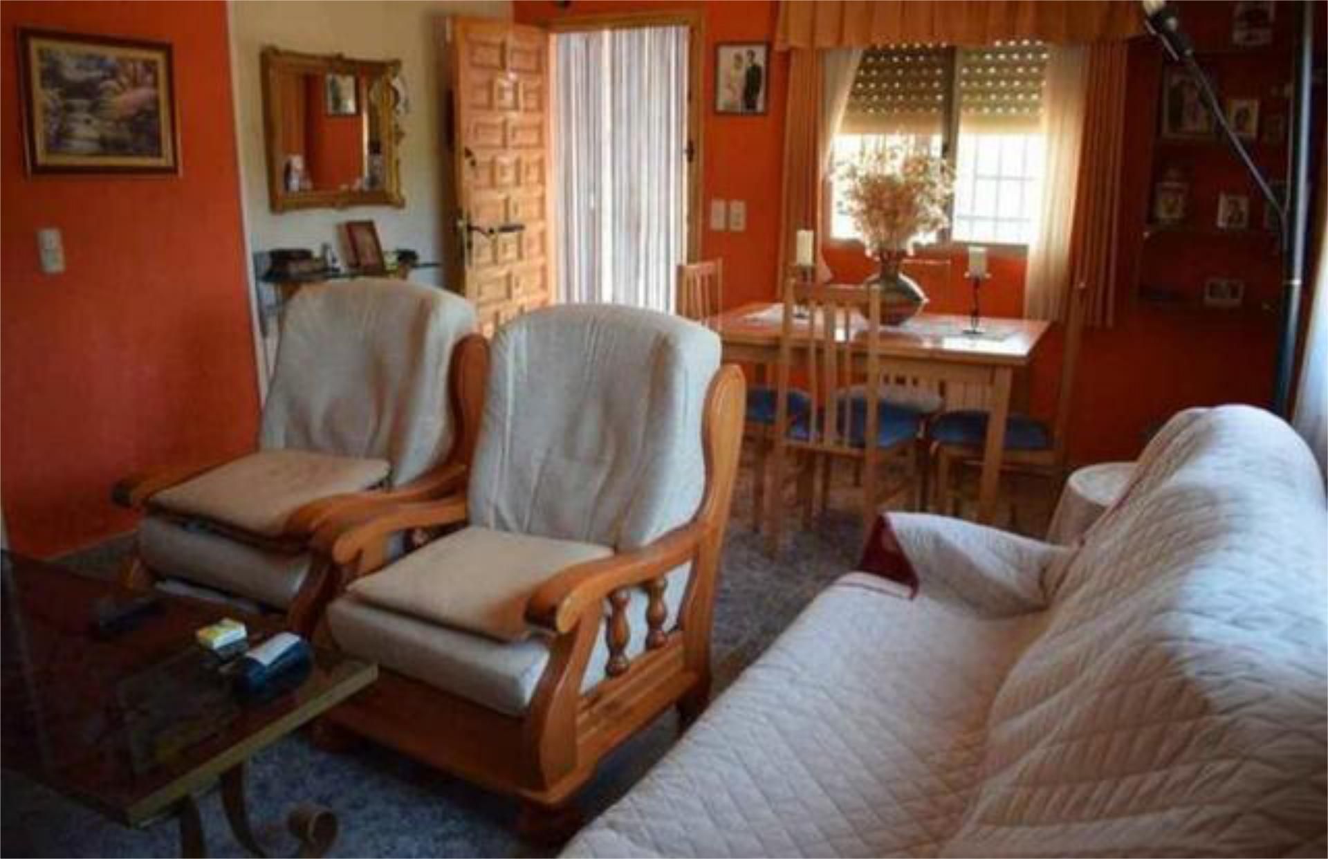 Sala d'estar de Casa adosada en venda en Llíria
