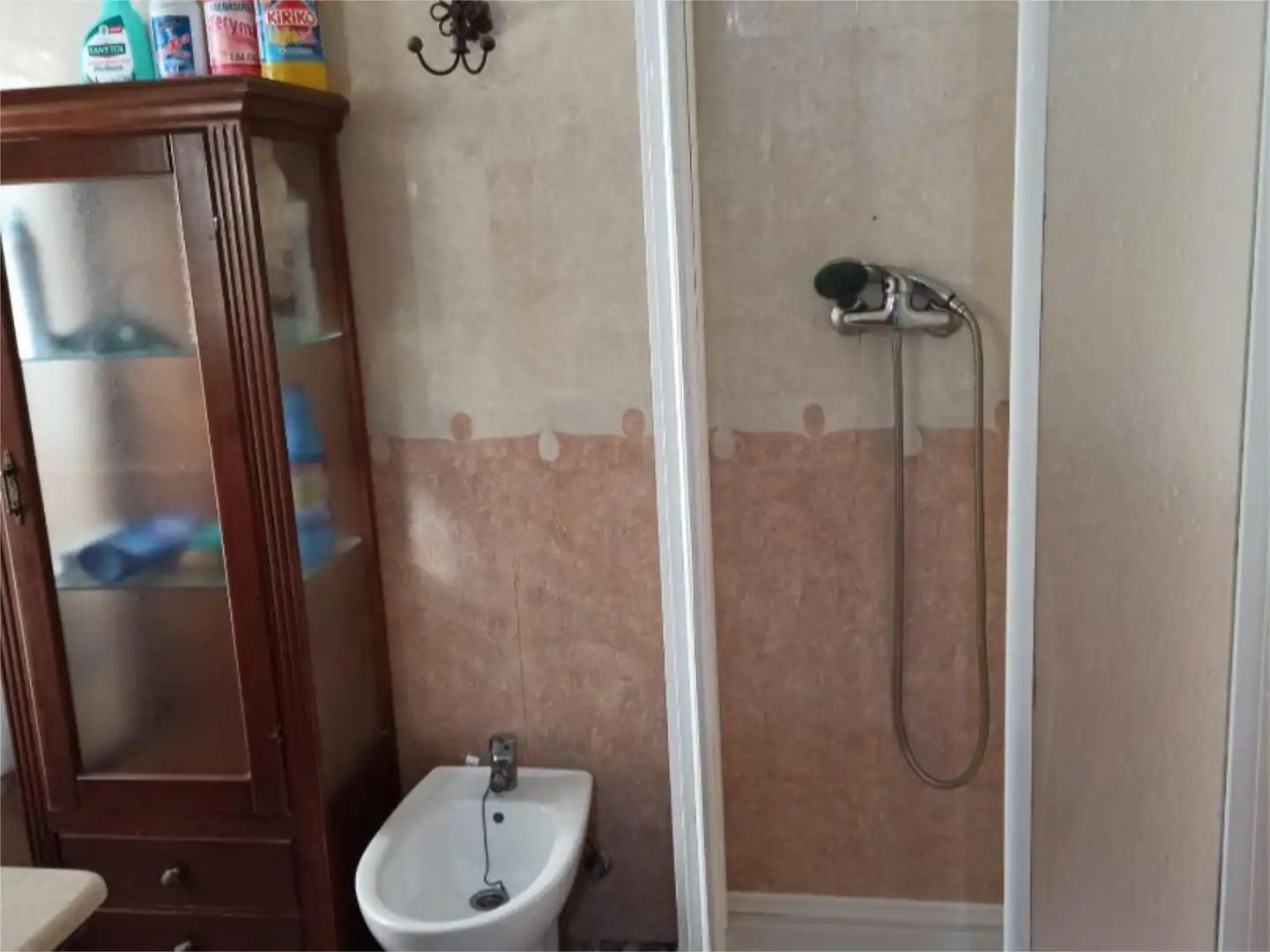 Piso en venta en Calle Cordoba, 64, Moriles Baño de Piso en venta en Moriles con Aire acondicionado, Terraza y Trastero