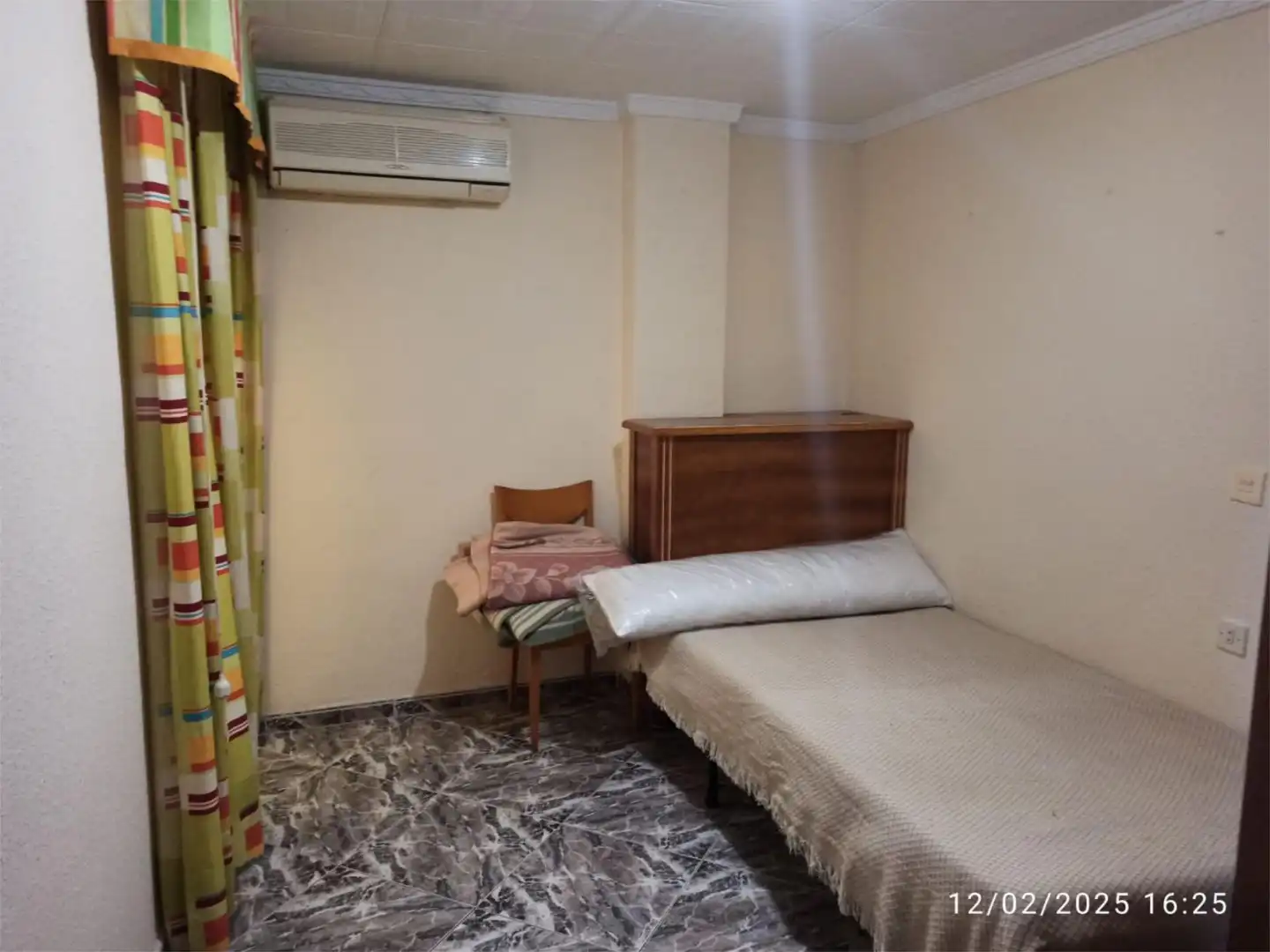 Piso en venta en Calle Cordoba, 64, Moriles Habitación de Piso en venta en Moriles con Aire acondicionado, Terraza y Trastero