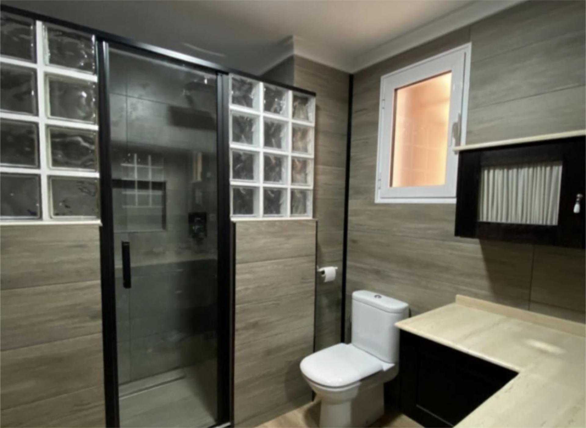 Bathroom of Flat for sale in Yecla  with Air Conditioner, Terrace and Balcony