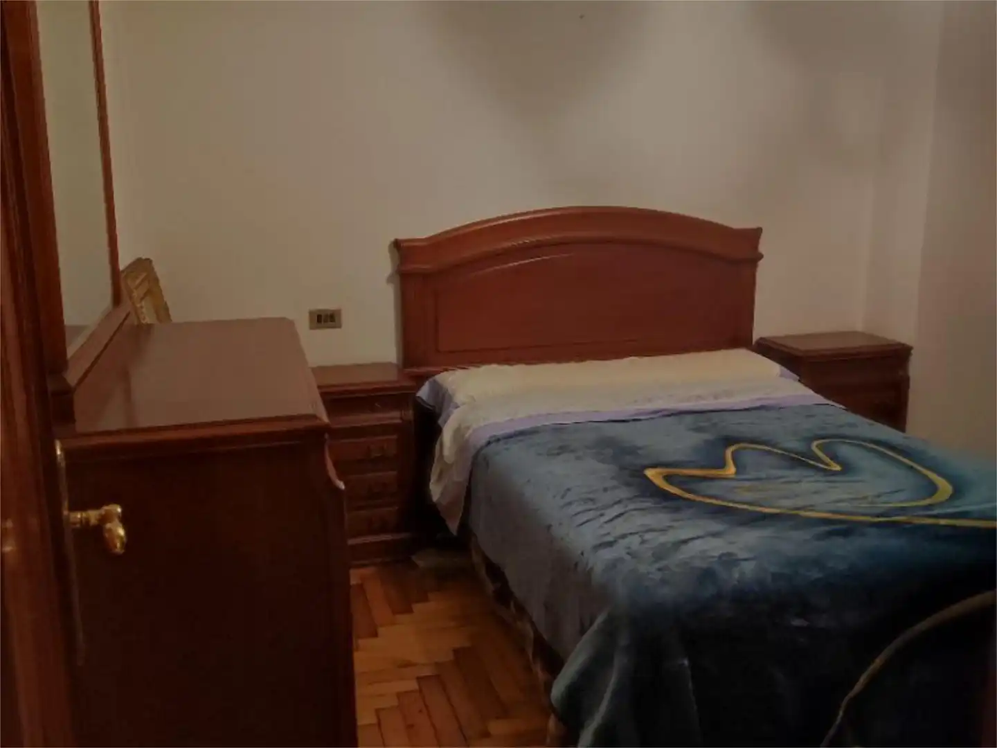 Pis en venda a Rúa de Barcelona, 85, Praza Independencia Dormitori de Pis en venda en Vigo