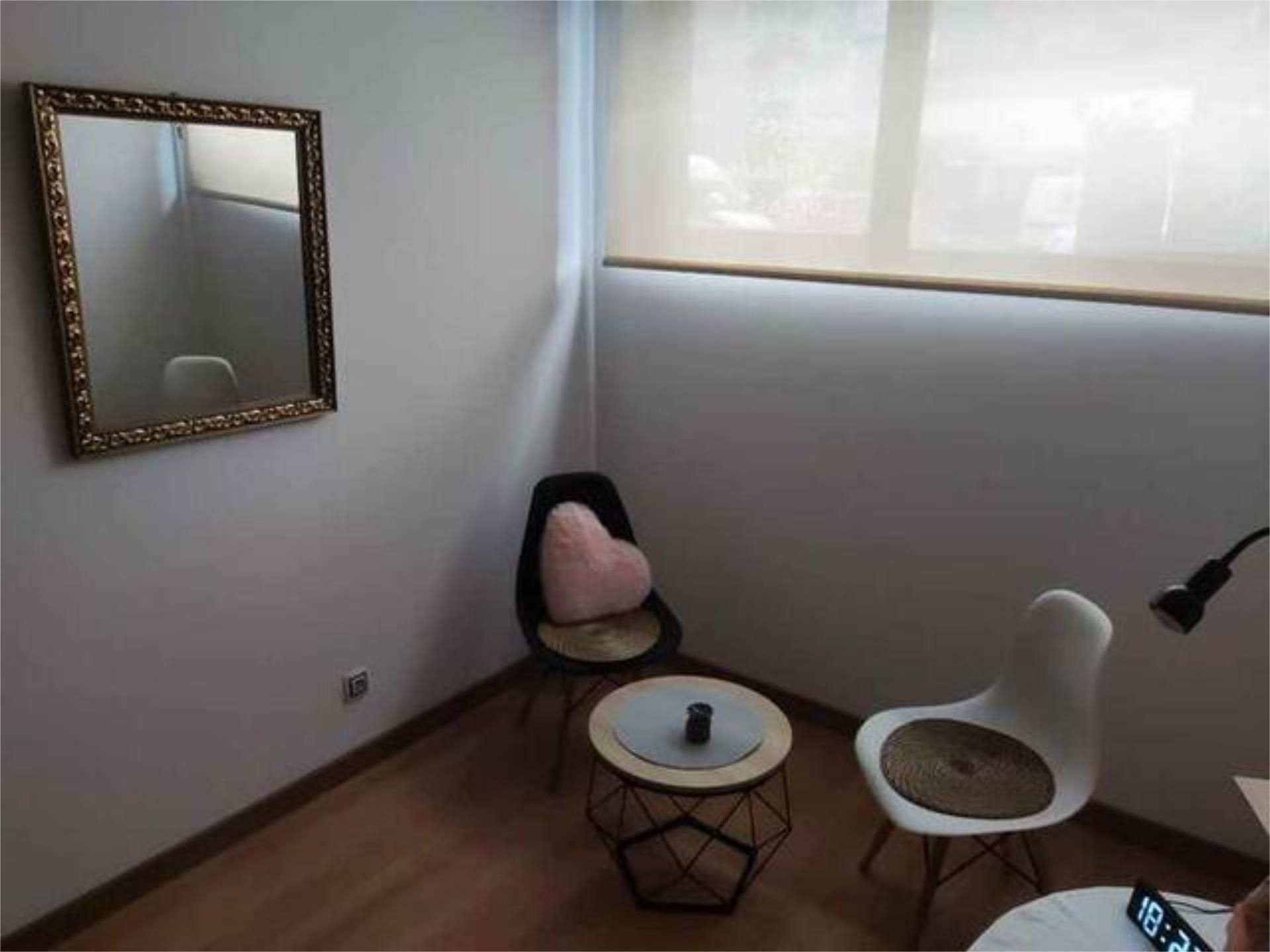 Bedroom of Office to rent in  Zaragoza Capital  with Air Conditioner