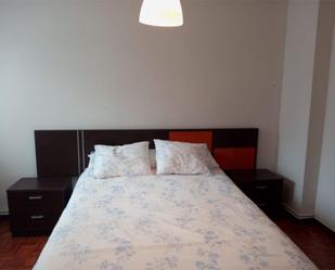 Bedroom of Flat to rent in Oviedo 