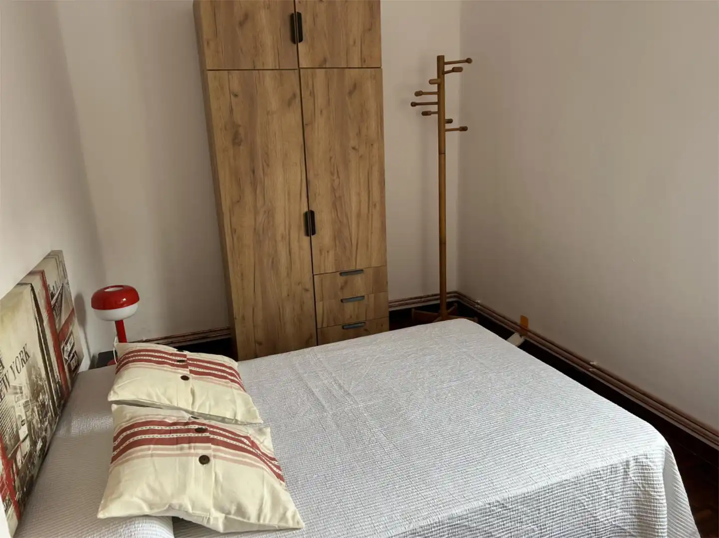 Pis de lloguer a Canalejas, 7678, El Sardinero Dormitori de Pis de lloguer en Santander amb Calefacció, Parquet i Moblat