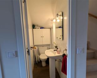 Bathroom of Single-family semi-detached for sale in Mairena del Aljarafe  with Air Conditioner, Heating and Storage room