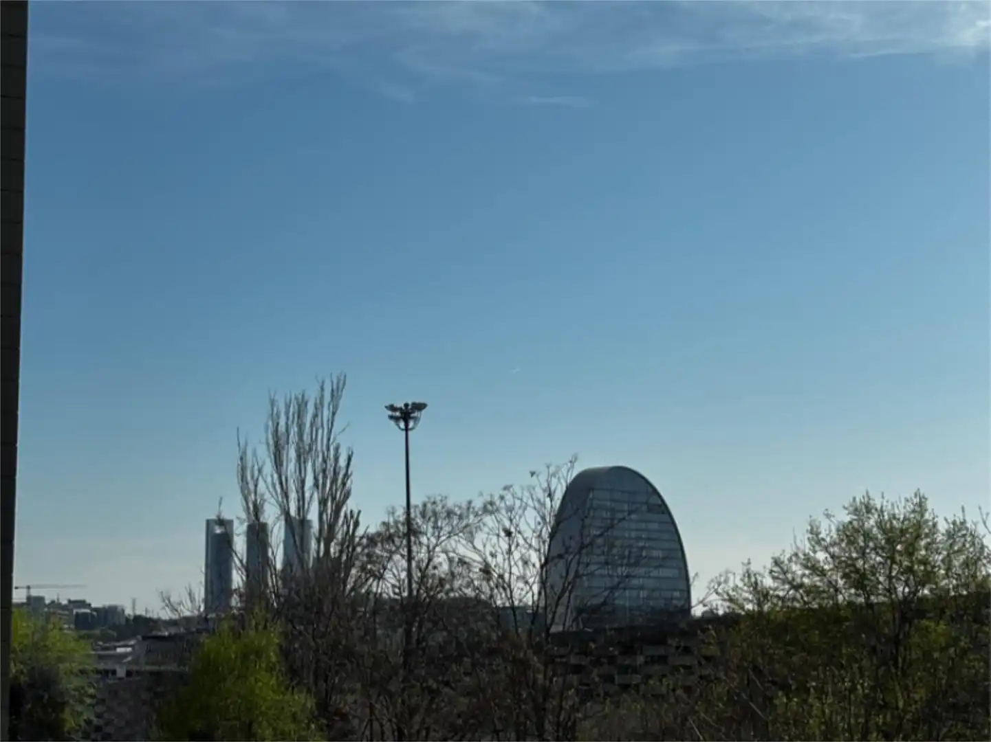 Vista exterior de Oficina de alquiler en Madrid