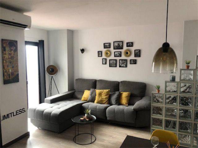 Piso en Venta en Calle Jacinto Benavente, 1 en La Reconquista - El Rosario