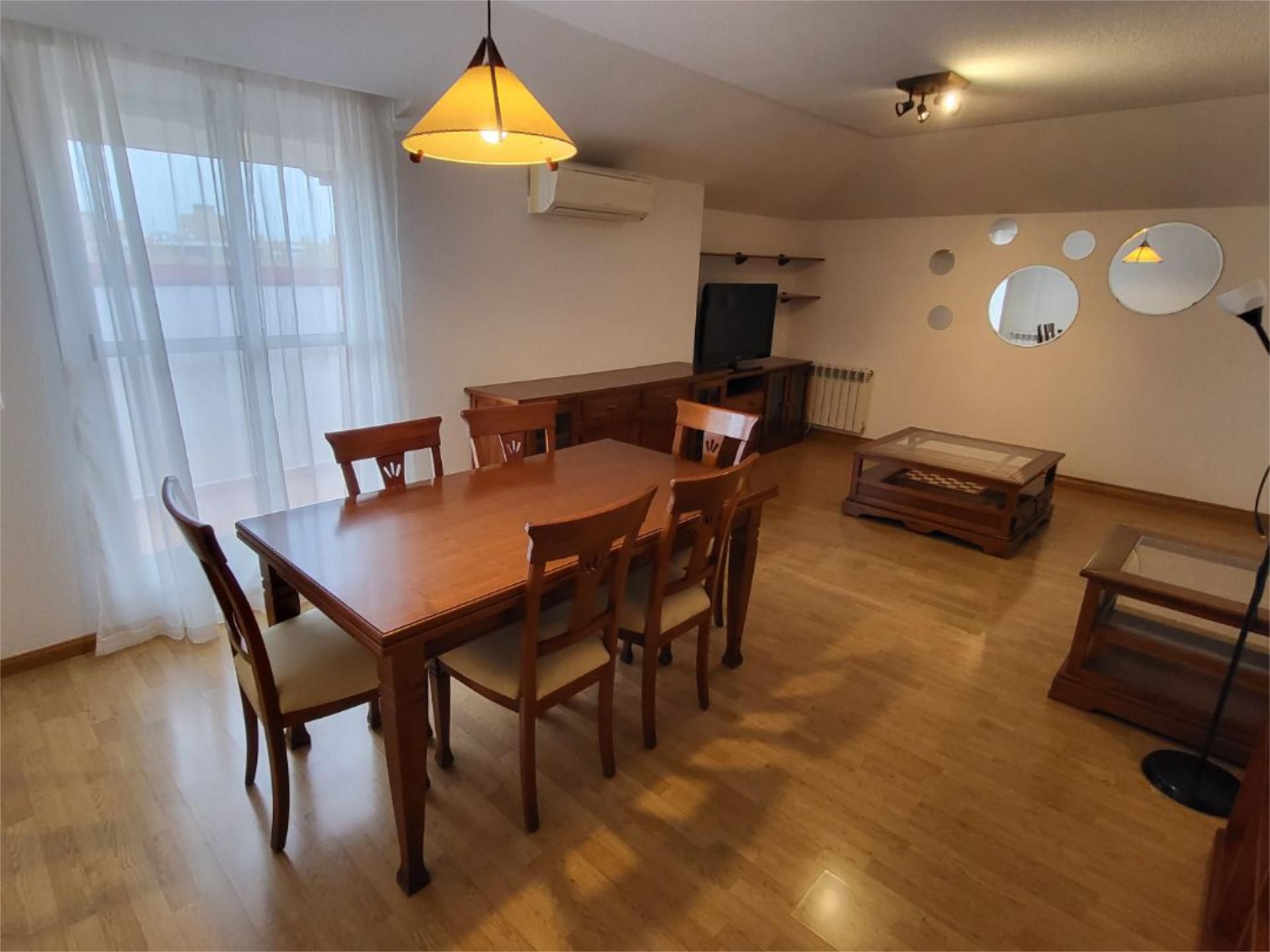 Dining room of Flat to rent in Torrejón de Ardoz  with Air Conditioner, Heating and Parquet flooring