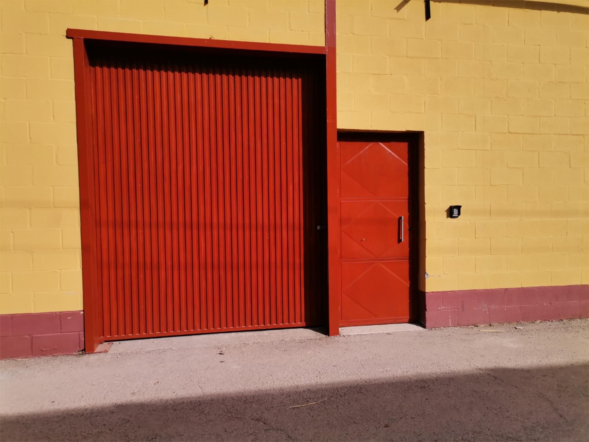 Exterior view of Box room to rent in Dos Hermanas