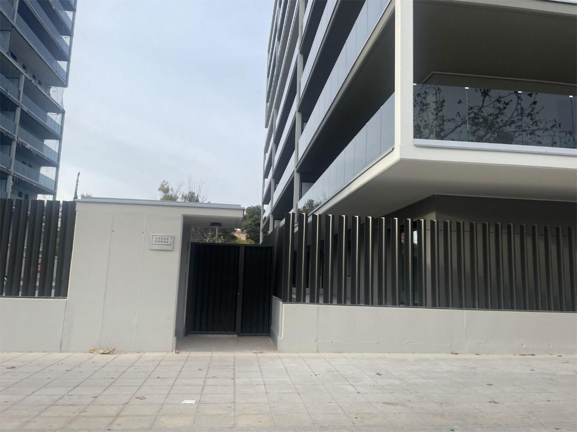 Exterior view of Flat for sale in Vilanova i la Geltrú  with Air Conditioner, Terrace and Swimming Pool