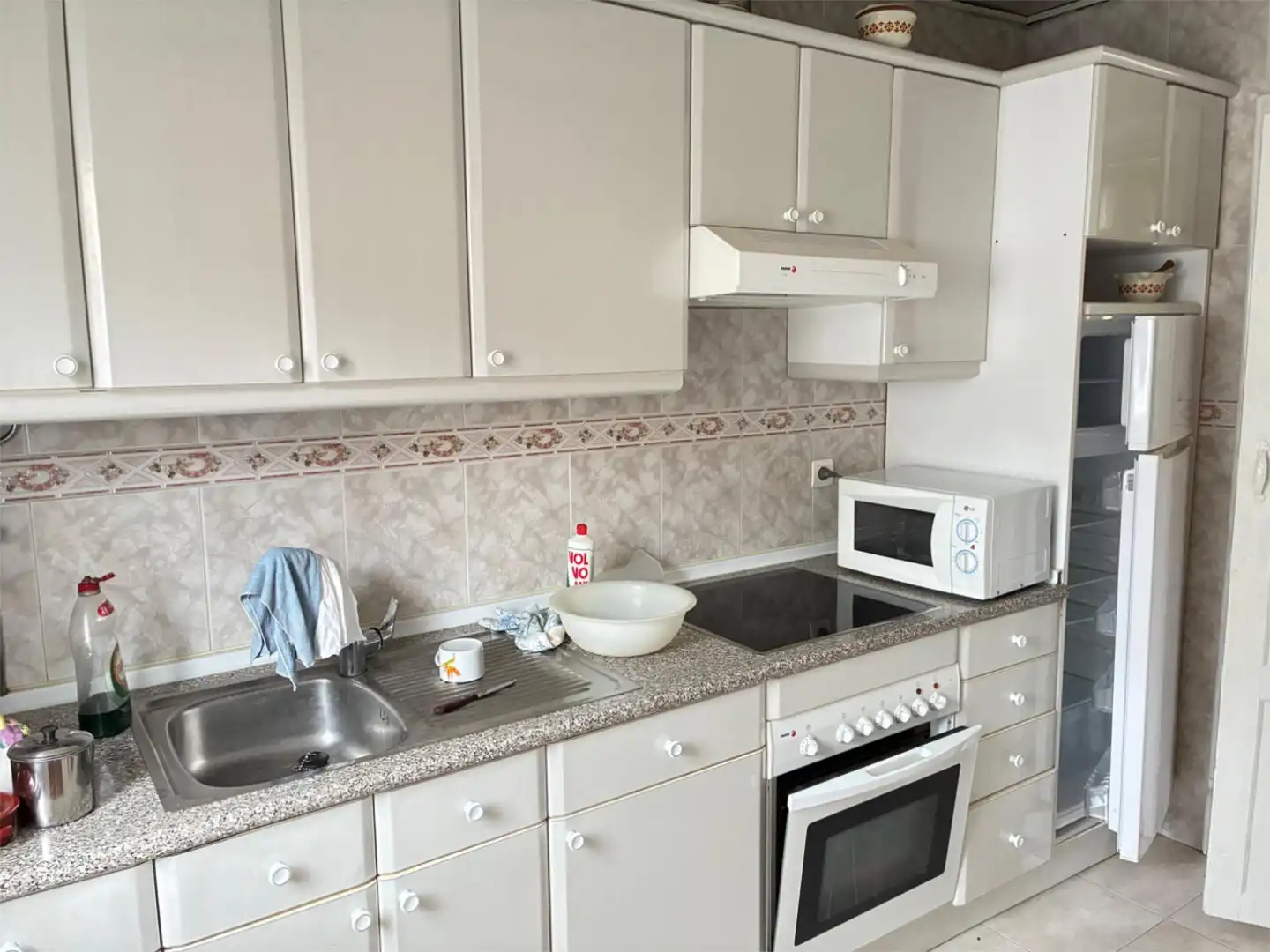 Casa o chalet en venta en Calle la Rua, 1, Cebrones del Río Cocina de Casa o chalet en venta en Cebrones del Río con Jardín privado, Amueblado y Balcón