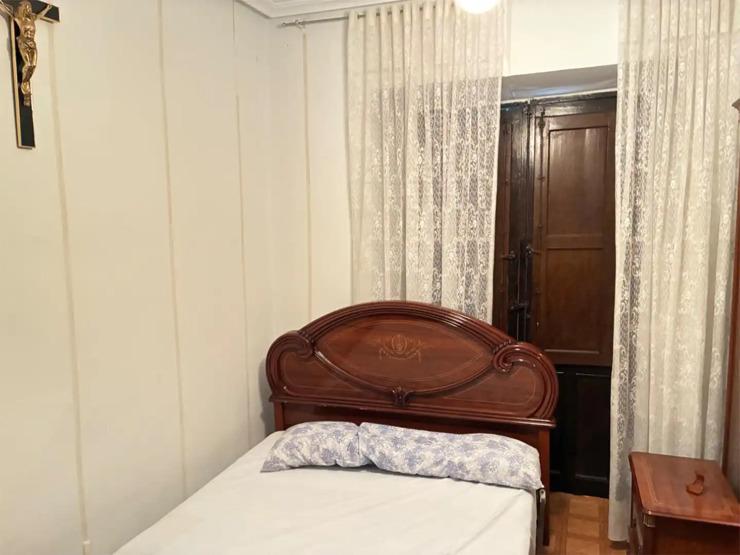 Casa o chalet en venta en Calle la Rua, 1, Cebrones del Río Habitación de Casa o chalet en venta en Cebrones del Río con Jardín privado, Amueblado y Balcón