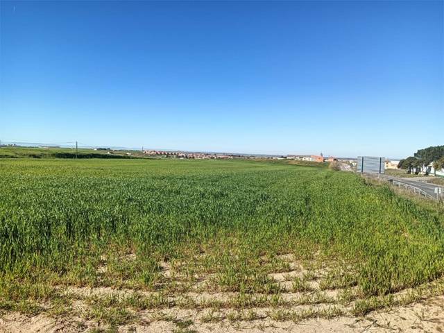 Terreno urbanizable en Venta en Carretera Caudilla, 3 en Novés