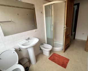 Bathroom of Flat to share in Granadilla de Abona  with Furnished, Oven and Washing machine